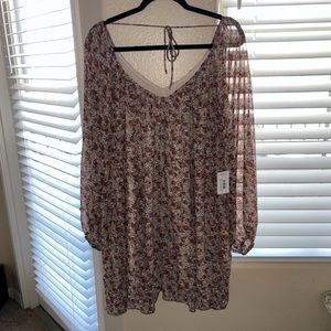 NWT Storia Floral Dress